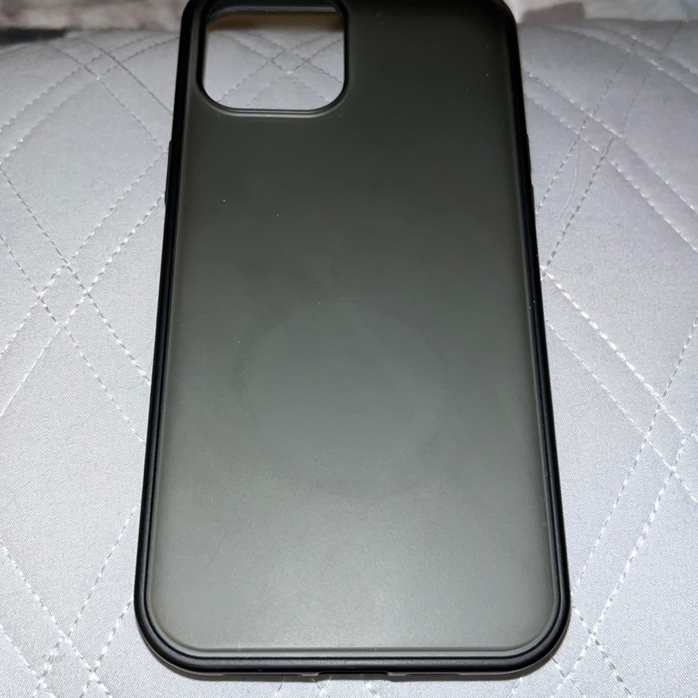 iPhone 12 Pro Max space black case
